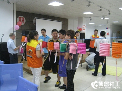 2013.9.17中秋游园会活动照片(1)_副本.jpg