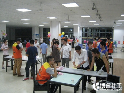 2013.9.17中秋游园会活动照片(6)_副本.jpg
